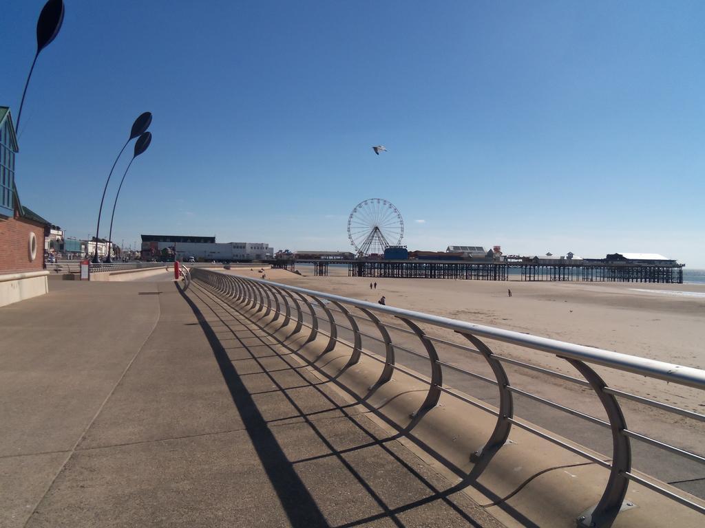 Novello Blackpool Hotel Exterior foto